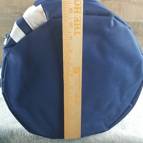 Carnival cruise line insulated cooler draw string - Picture 8 of 9